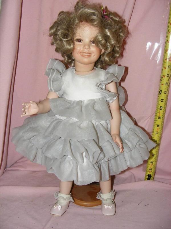 lot 157 image: Shirley Temple  Doll on stand...