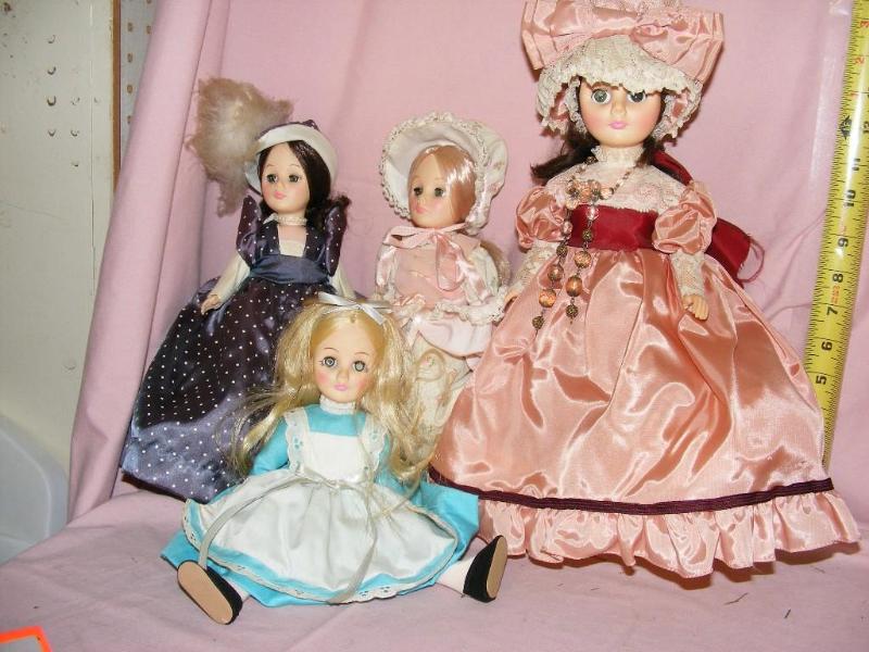 lot 173 image: Lots of 4 Dolls...
