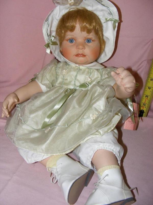 lot 179 image: Pardise Galleries Porcelain Doll