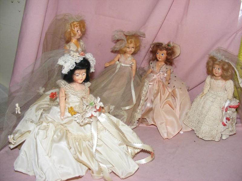 lot 218 image: Lot of Misc Bride Dolls...