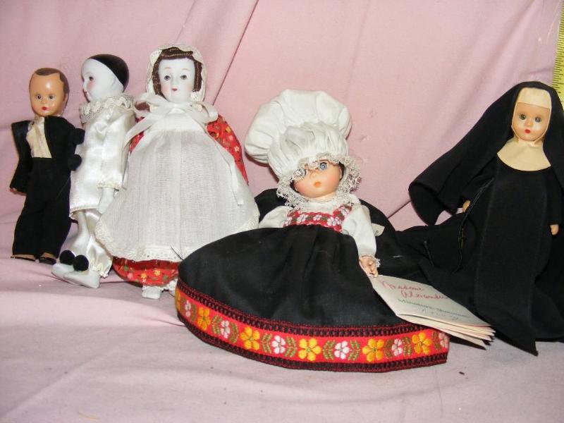 lot 225 image: Lot of Misc Dolls...
