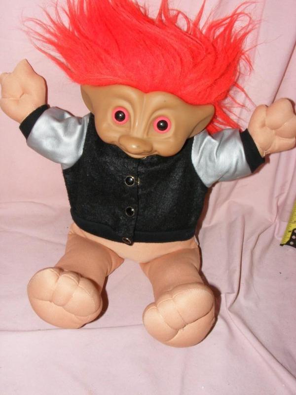 lot 265 image: Treasure Trolls, Troll Doll...