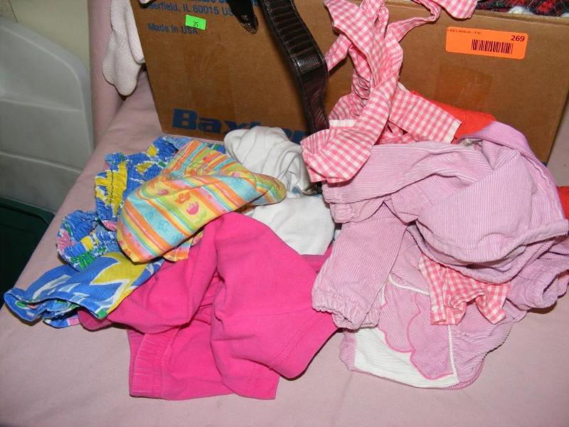 lot 269 image: Box of&nbspmisc&nbspBabyDoll Clo...