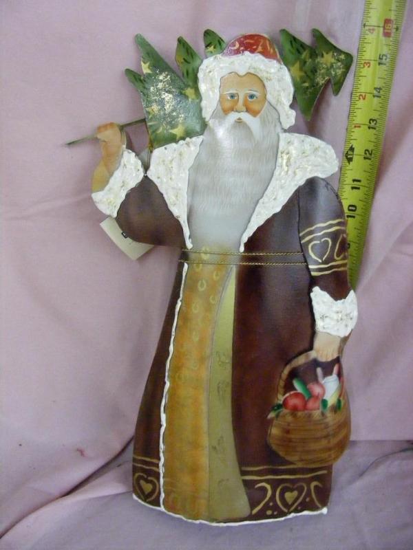 lot 51 image: Museum of American Folk Art, Tin Sa...