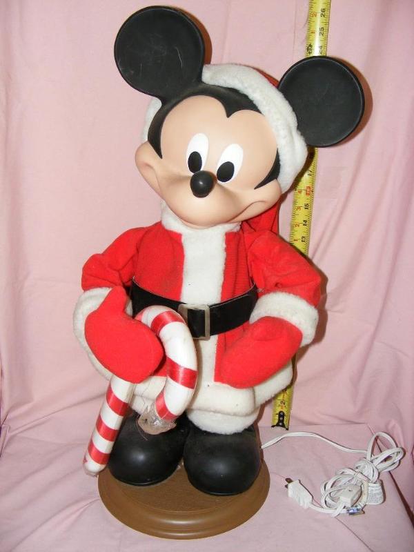 lot 7 image: Mickey Mouse animated figure...