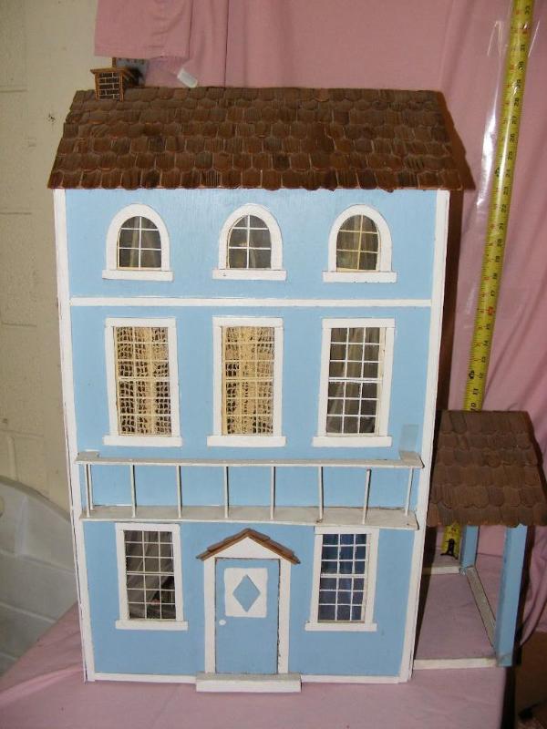 lot 88 image: Wooden Doll House, fully loaded wit...