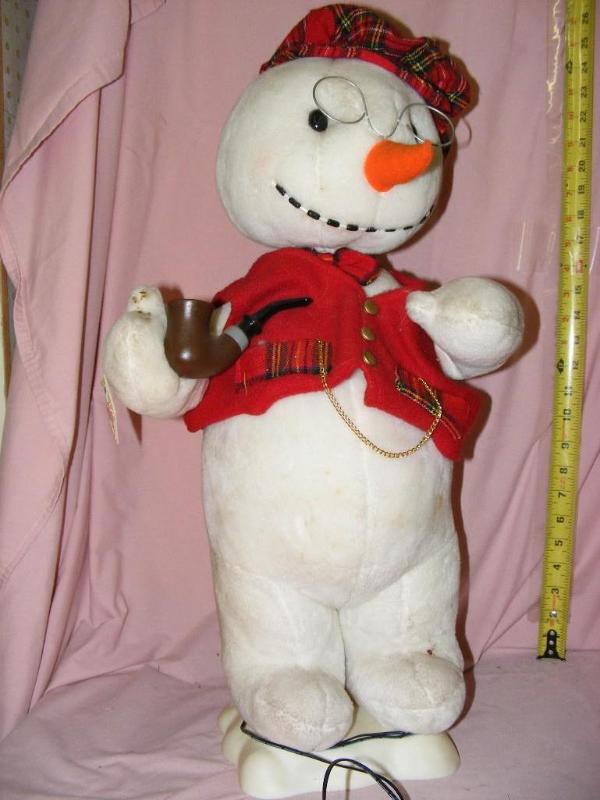 lot 98 image: Animated Snowman...