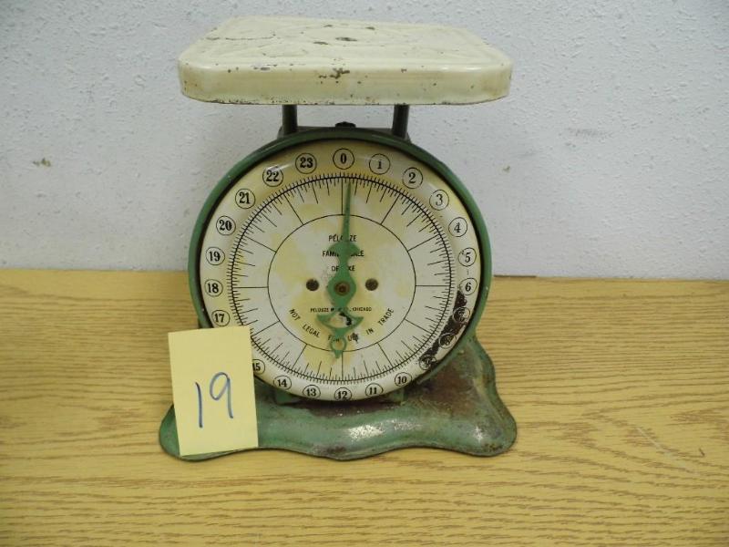 Vintage Pelouze Family Scale - 4630...