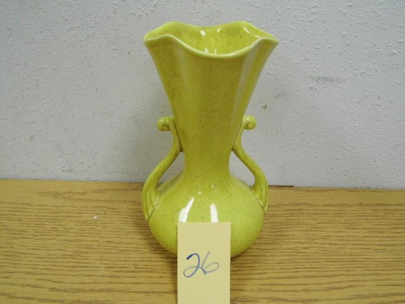 Redwing Vase #505 No chips, cracks...