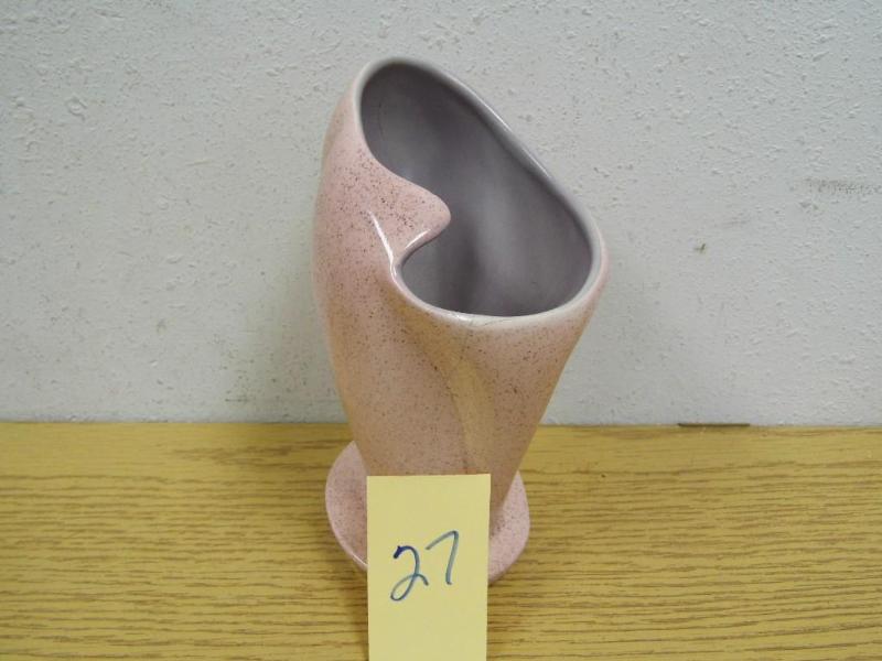 Redwing Vase #437 - hairline crack...