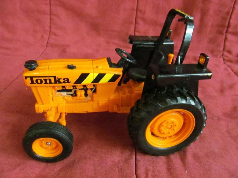Tonka Tractor - Metal 9&quot Long...