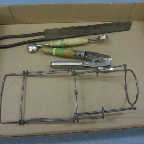Kitchen tools vintage bread knife,...