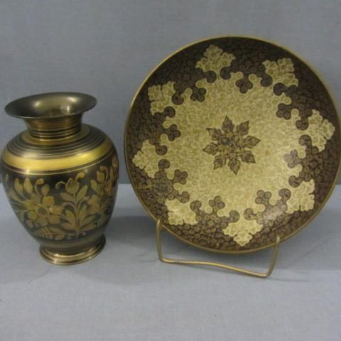 Brass bowl &amp 7&quot vase, comb...