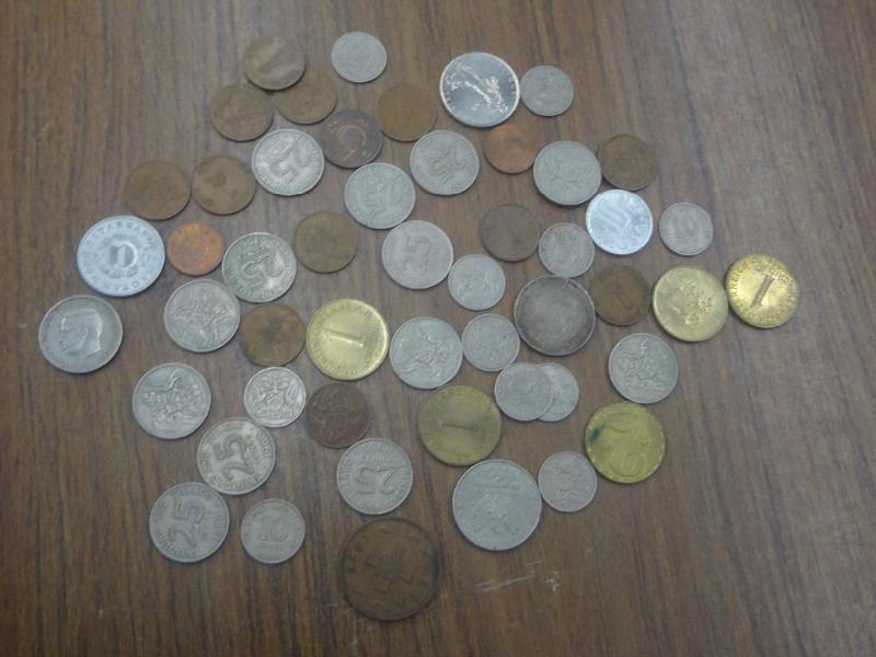 1 bag of misc. foreign coins...