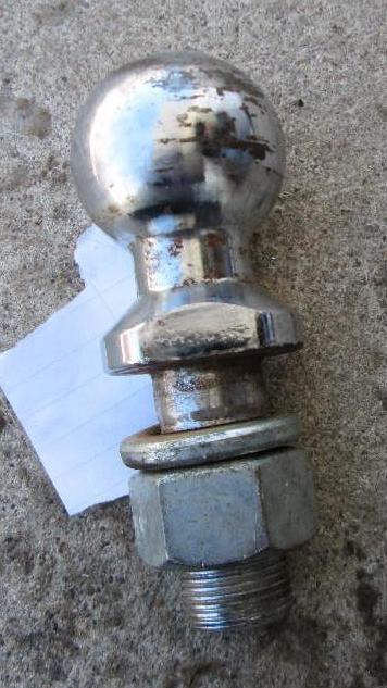 lot 10 image: Curt MFG 2" V5 hitch ball...
