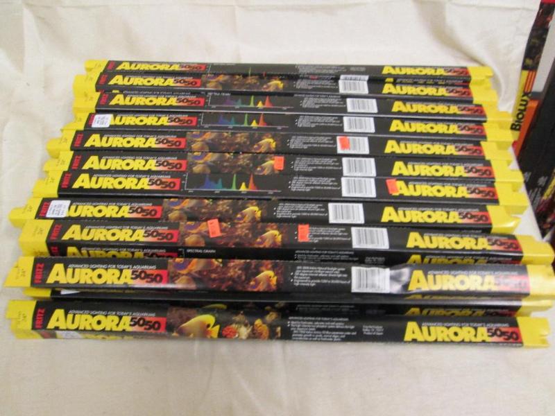 lot 152 image: Lot of 21 Aurora 5050 20 watt fluo...
