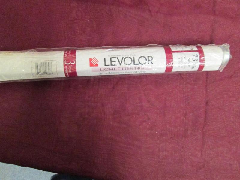 lot 201 image: Levelor light filtering window shad...