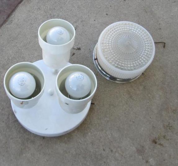 lot 27 image: 2 ceiling mount light fixtures...