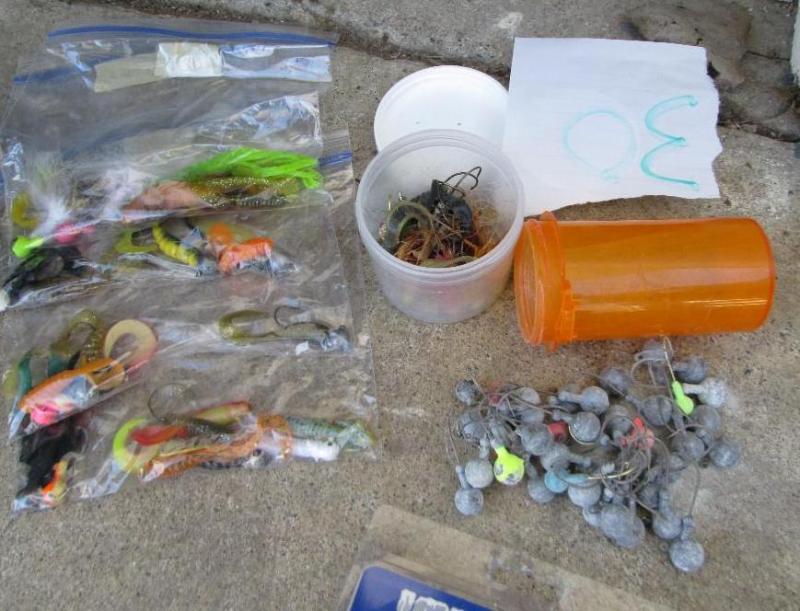 lot 30 image: Assorted fishing lires and sinker w...