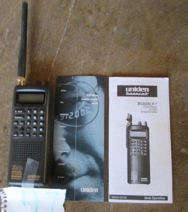 lot 47 image: Uniden Bearcat 30 channel 10 band r...