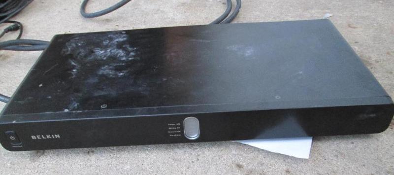 lot 50 image: Belkin satelite reciever model AP20...