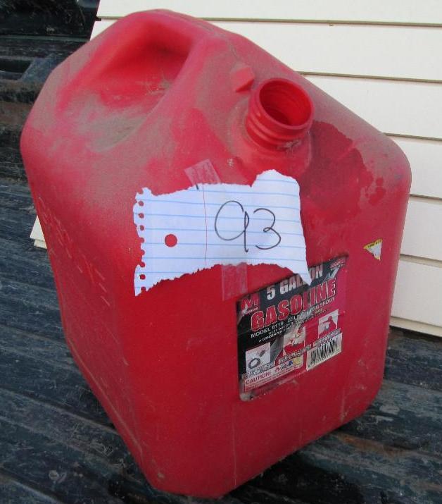 lot 93 image: 5 gallon gas can no spout...