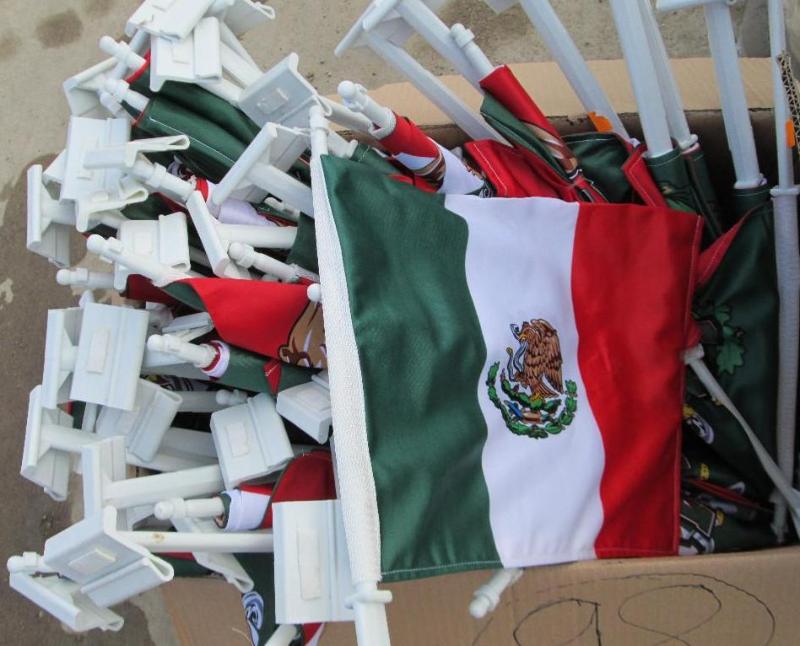 lot 98 image: Approximately 46 mexican and other ...