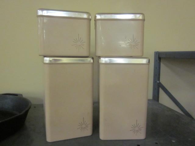 lot 11 image: Lot of (4) vintage Polly Flex canni...