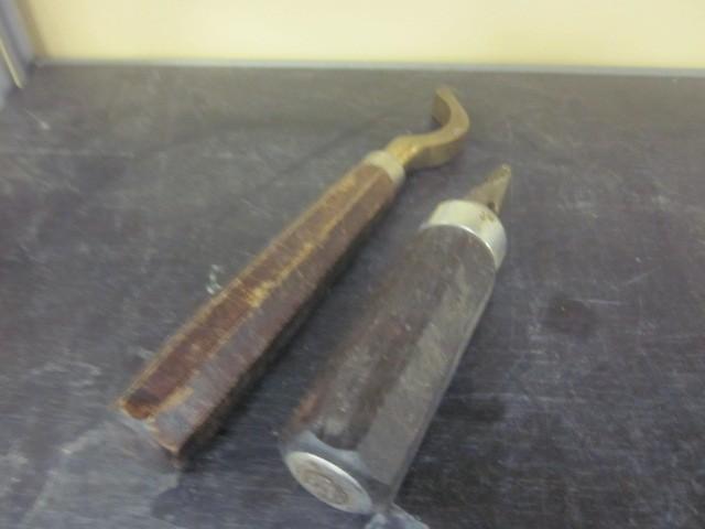 lot 115 image: Pair of stain glass tools....