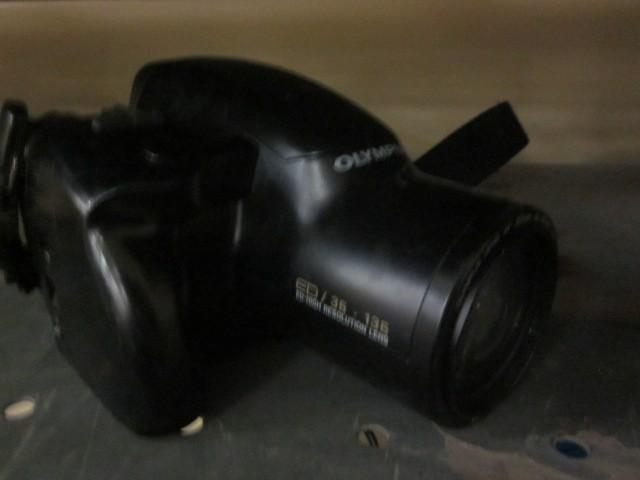 lot 13 image: Olympus IS-2 35mm digital camera. &...