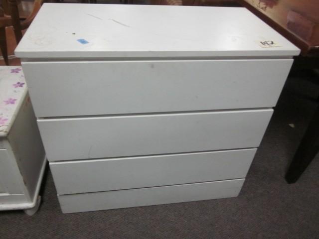 lot 142 image: 32" x 30" x 17" deep...