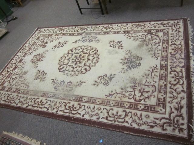 lot 201 image: 5 x 8 area rug.  ...