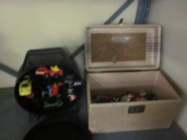 lot 23 image: Lot of Hot Wheels....