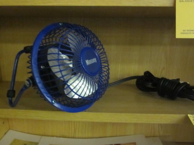 lot 30 image: Massey small metal electrical fan. ...
