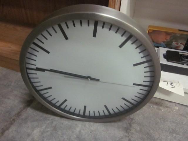 lot 62 image: Brushed stainless steel 10" wa...