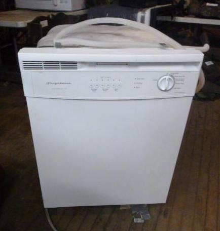 lot 15 image: Frigidaire Dishwasher   MOd...