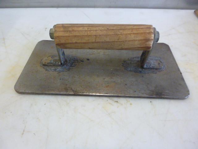 lot 27 image: Hamburger Press...