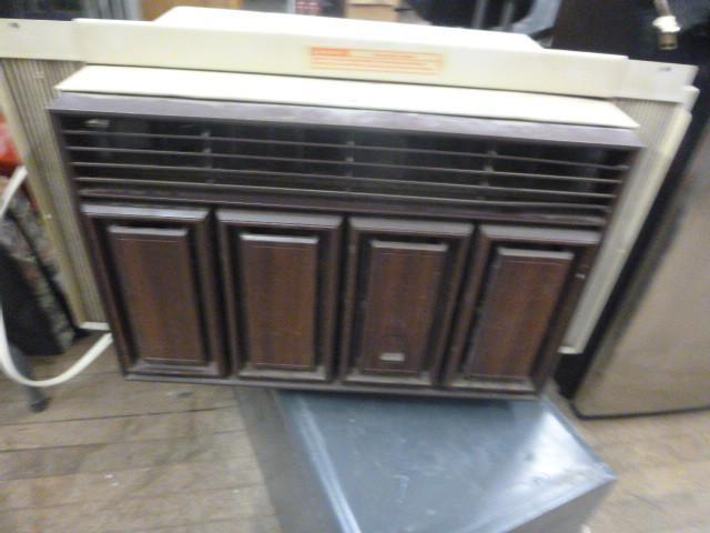 lot 32 image: Kenmore Window Air Conditioner ...