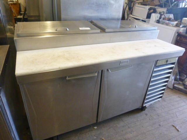 lot 5 image: Randell Prep Table   On Whe...
