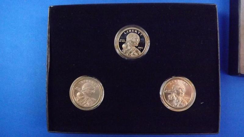 2005 Mint Set, Sacagawea Dollar Coi...
