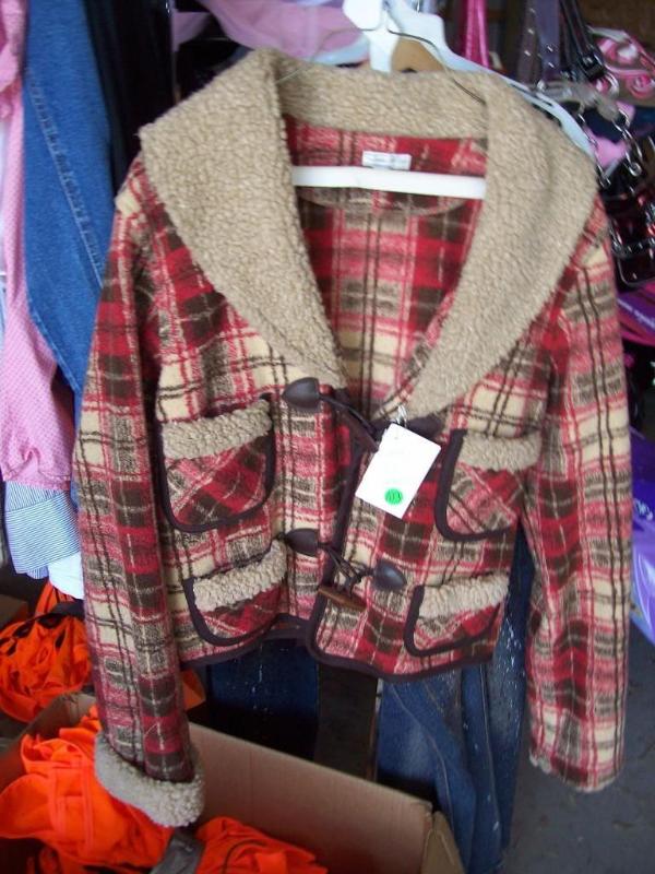 lot 103 image: Womens&nbspCoat -New -...
