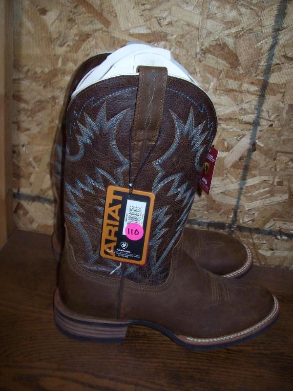 lot 110 image: Mens Arait Cowboy Boots -New