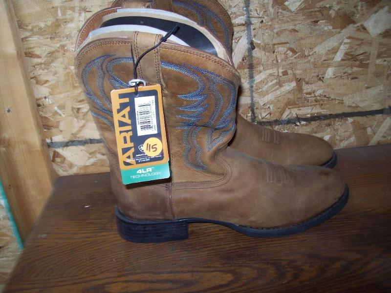 lot 115 image: Mens Ariat &nbspCowboy Boots...