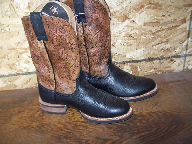 lot 116 image: Mens Ariat &nbspCowboy Boots...