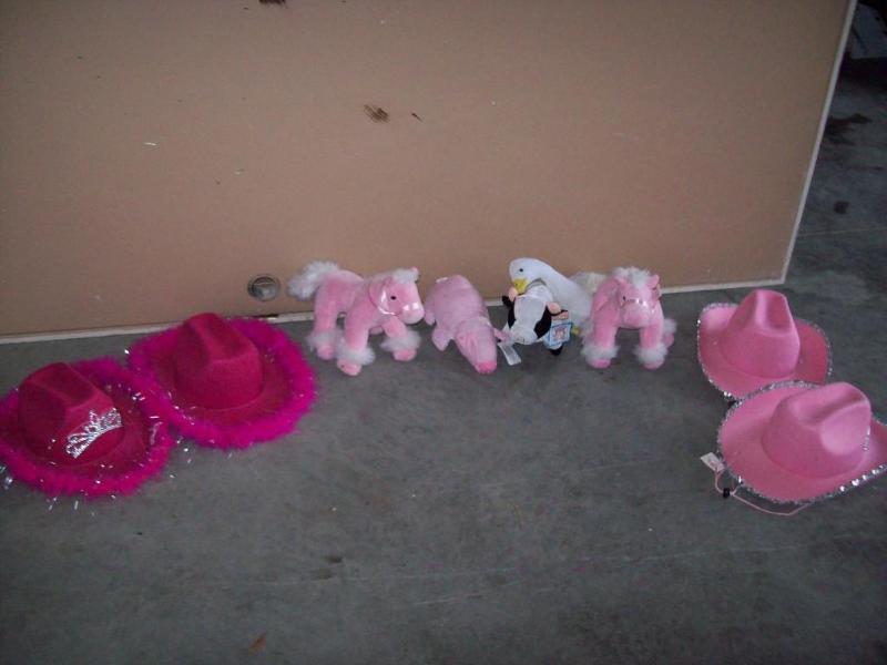 lot 15 image: - 2 hot pink cowgirl hats - 2...