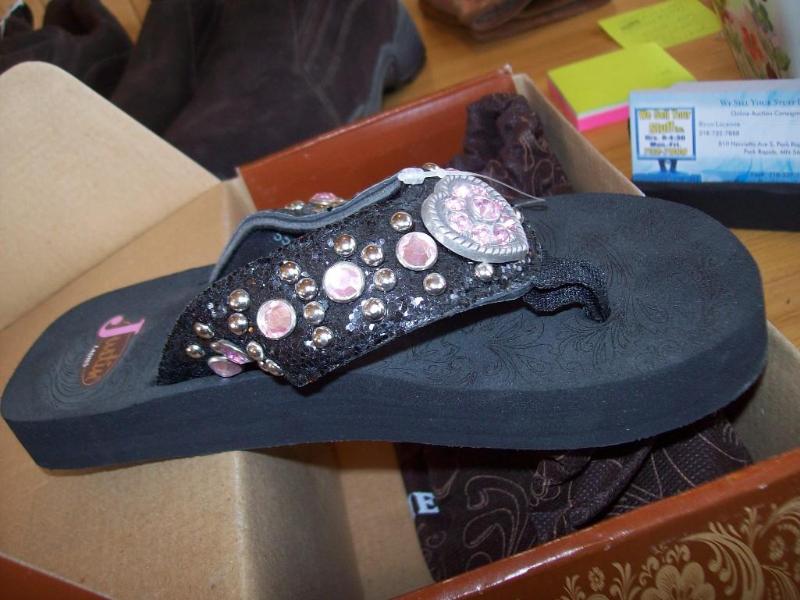 lot 42 image: Girls Black Sandals -New