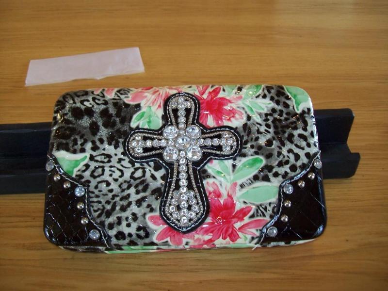 lot 49 image: Womens Wallet with Bling Cross