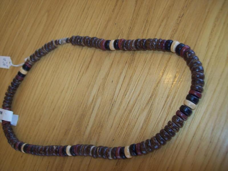 lot 58 image: Uni-sex &nbspnecklace - Brow...