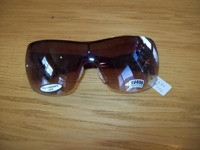 lot 64 image: Womens Sunglasses -Brown