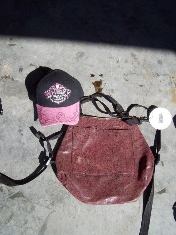 lot 69 image: Womans Hat and Hands Free Sport Pac...
